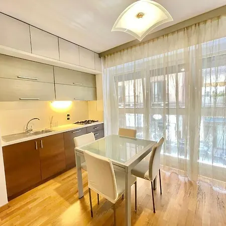 Garibaldi Loft House *